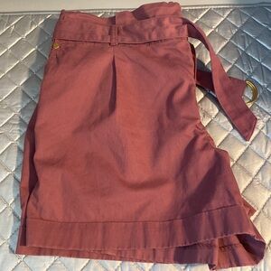 Loft coral shorts with belt